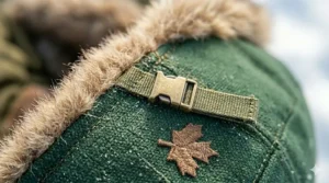 Bilingual EN/FR alt text: Insulated ice fishing hat tested in extreme Canadian cold. / Chapeau isolant pour la pêche sur glace testé dans le froid canadien extrême.